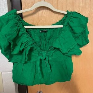 Brand new green Zara top with the cutest sleeves.